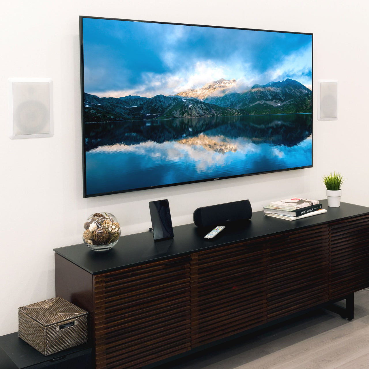 General Electric Flat Panel Indoor HDTV Antenna, 40-mile Range, VHF 1080P 4K, Black, 48283